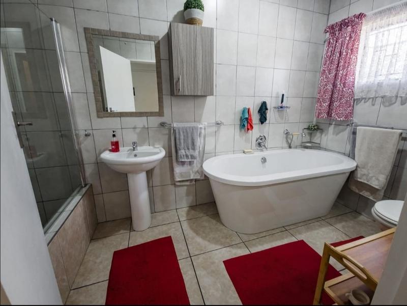 4 Bedroom Property for Sale in Sasolburg Ext 5 Free State